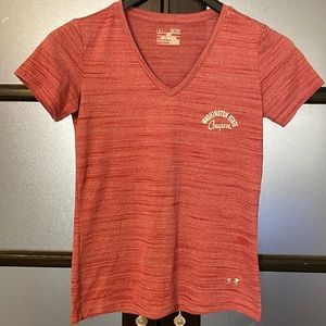 Under Armour  Washington State University Cougars loose V-neck top XS Go Cougs!